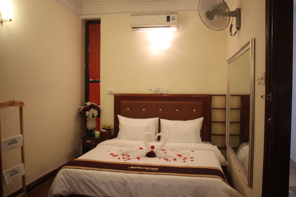 A25 Hotel - 150 Nguyễn Thái Học Hanói Exterior foto